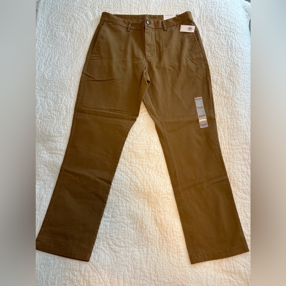 Old Navy Slim Flex Men’s Chino NWT